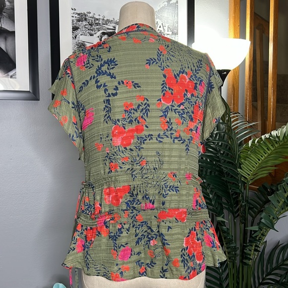 TANYA TAYLOR
Anita V-Neck Floral-Print Silk Top - Picture 5 of 6